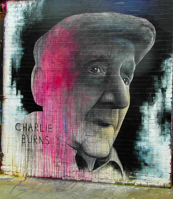 R.I.P Charlie Burns en street art près de Brick Lane à Shoreditch, Londres