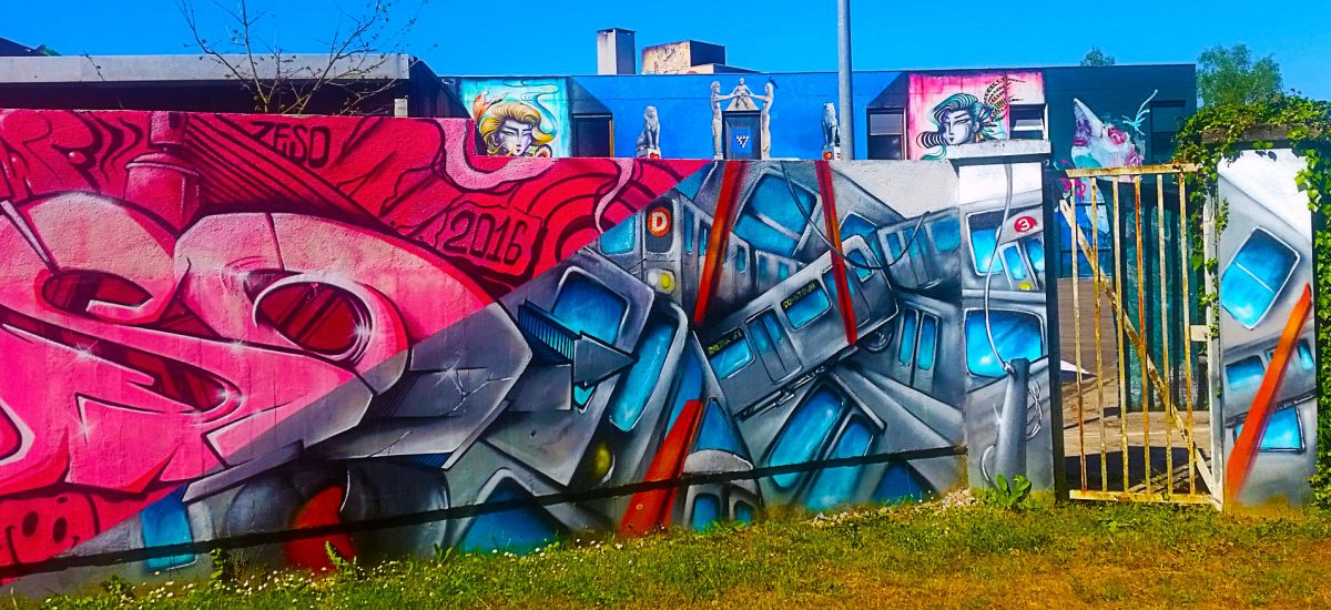 Le street artist Zeso à la Street Art City de Lurcy-Lévis dans l'Allier